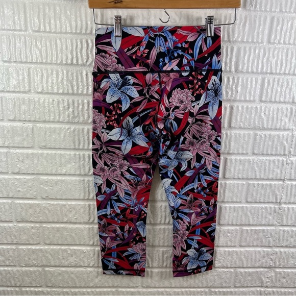 Lululemon Wunder Under Hi-Rise Crop Leggings Lush Lillies Size 6 - Picture 6 of 8